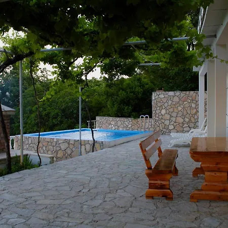 Stone Oasis House - With Panoramic View